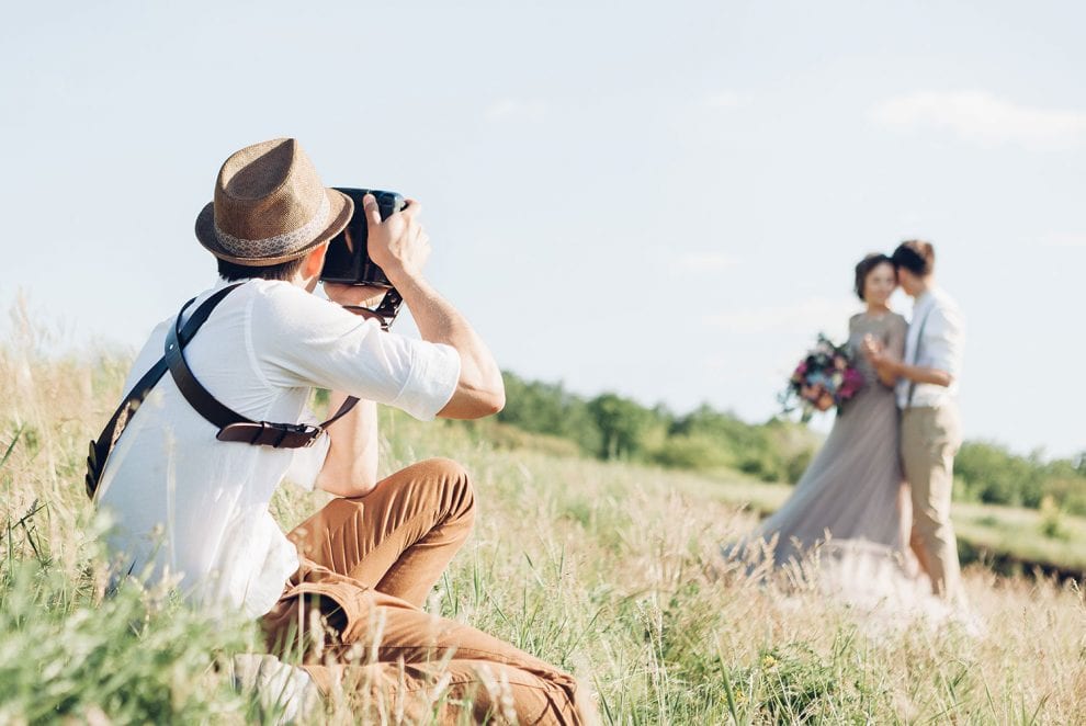 How to Choose a Wedding Photographer