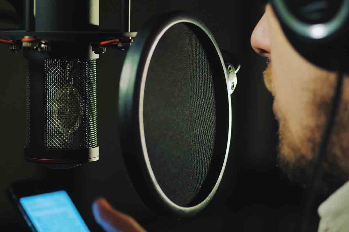 How to Get Started in the Voice Over Business