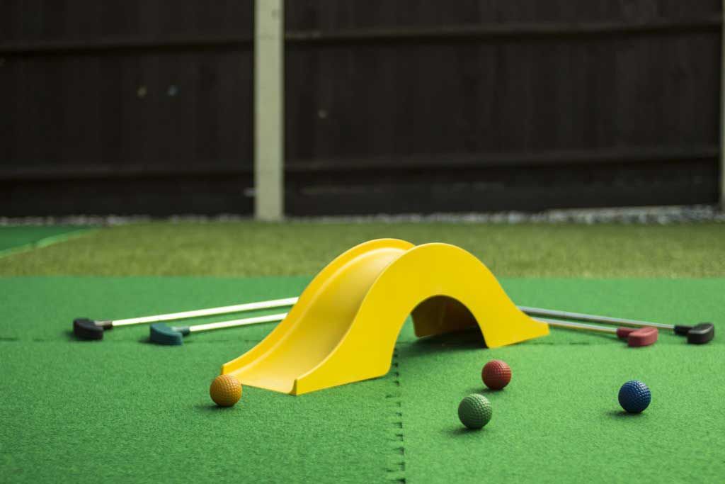 Hire Mini Golf and Crazy Golf For Children’s Parties and Exhibitions